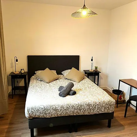 T2 A Reims, Parfait Pour Couples Ou Professionnels - Fr-1-870-18