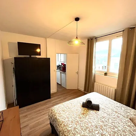 T2 A Reims, Parfait Pour Couples Ou Professionnels - Fr-1-870-18 *